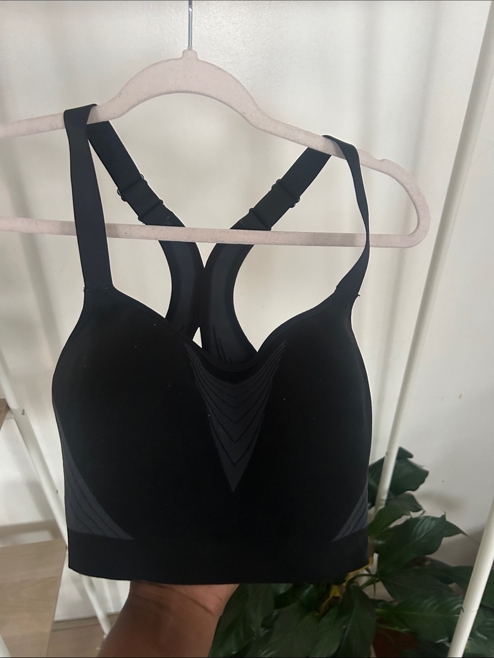 Black Seamless Victoria’s Secret Racerback Sports Bra - Women Intimates